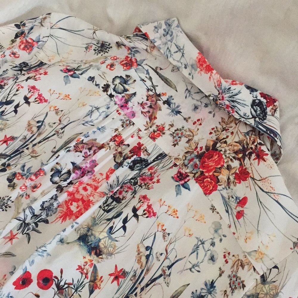 Floral Shift Dress - Picture 12 of 12